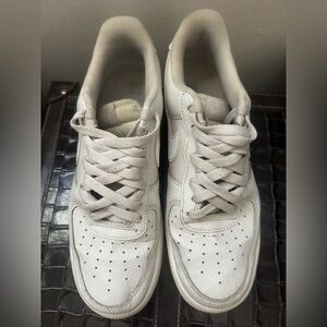 Nike Air Force 1 Men's Size 9.5